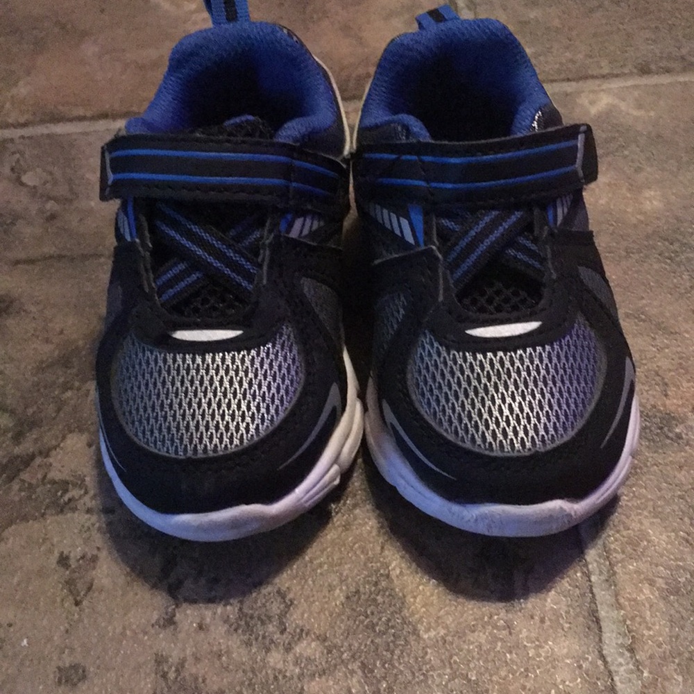 💥2/$6 or 3/$10💥 Boy Toddler shoes